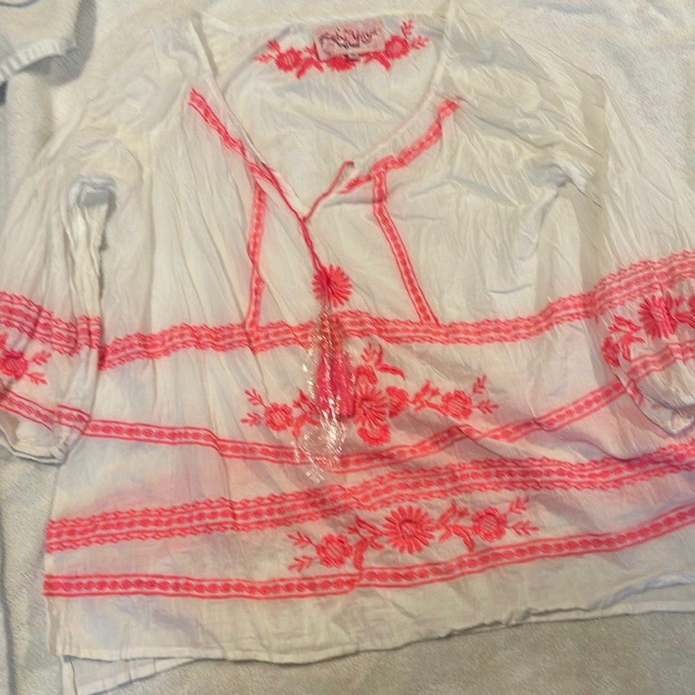Ruby yaya shirt, new no tags. Pink and white